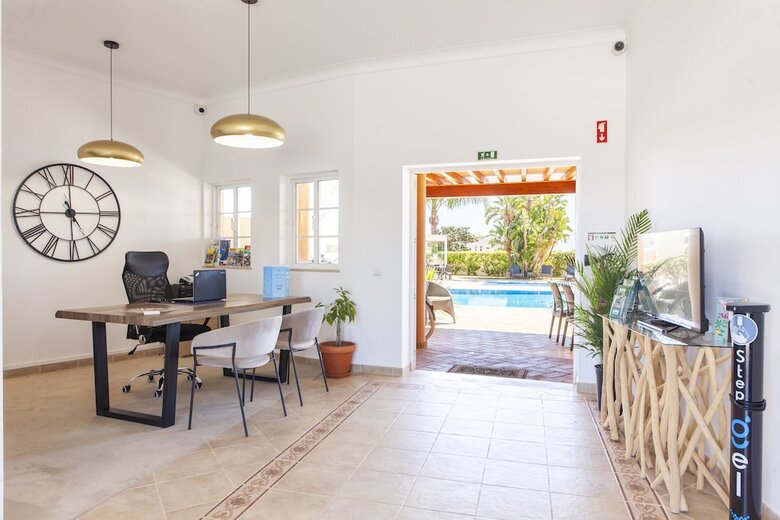 Aparthotel Atalaia Sol