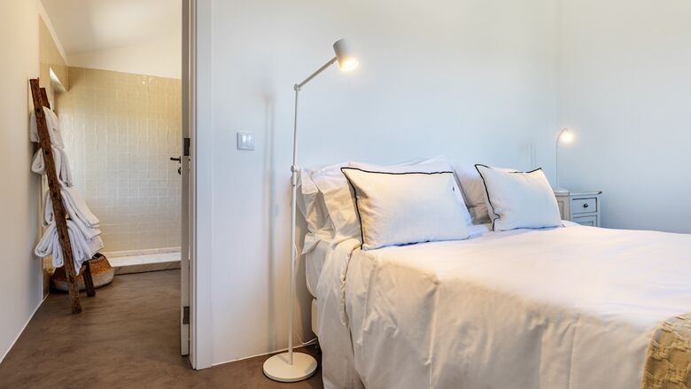 Hotel Cenoura-brava Villas & Suites.