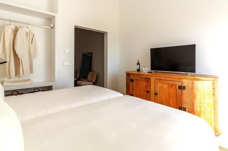 Hotel Cenoura-brava Villas & Suites.