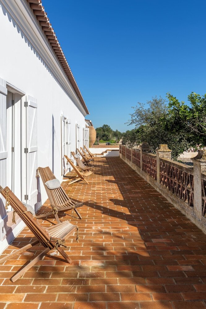 Hotel Cenoura-brava Villas & Suites.