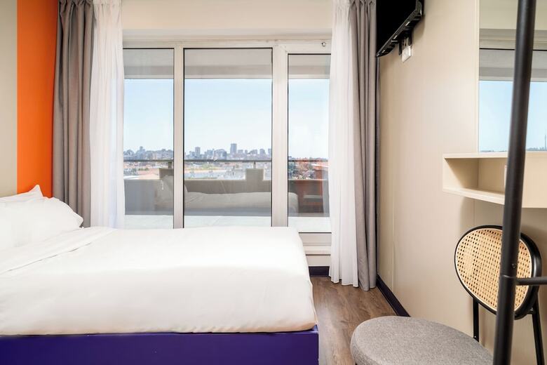 Hotel Staysome Porto Herculano