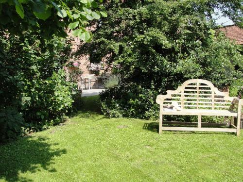 B&B Hedera
