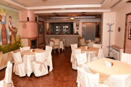 Hotel Complex Praveshki Hanove