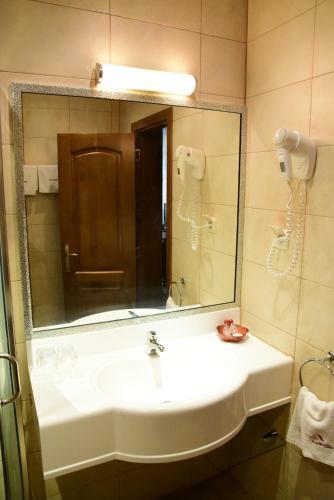 Hotel Complex Praveshki Hanove