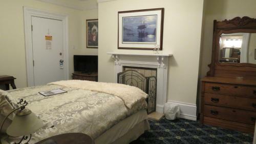 Bed & Breakfast The Roses Heritage Inn