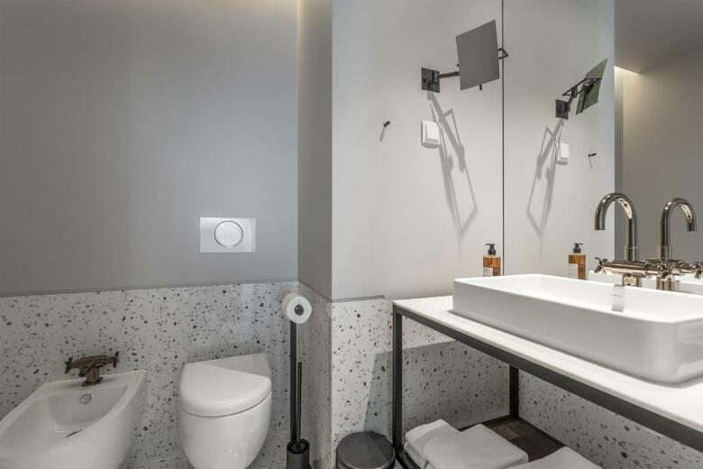 Hotel Next By Savoy Signature