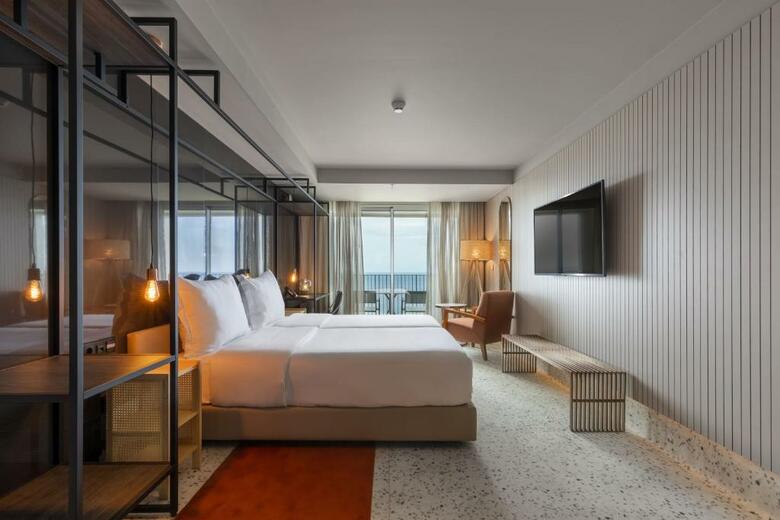 Hotel Next By Savoy Signature