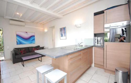 Holiday Home Chemin Denys Amiel