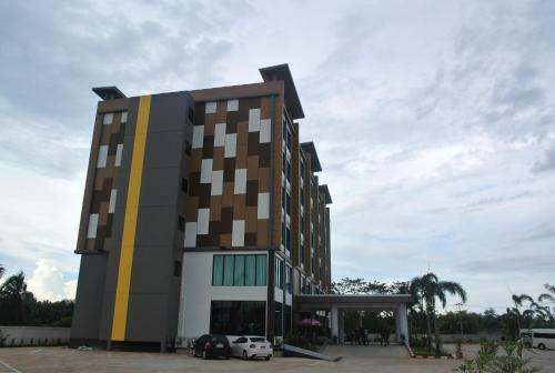 Hotel S Tara Grand