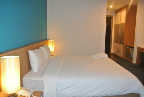 Hotel S Tara Grand