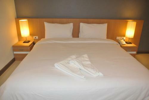 Hotel S Tara Grand