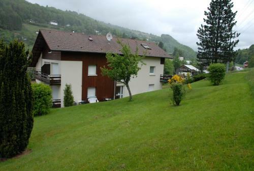 Hotel H�tel Les Chatelmin�s