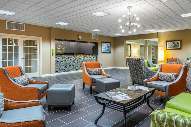 Clarion Hotel New Kensington