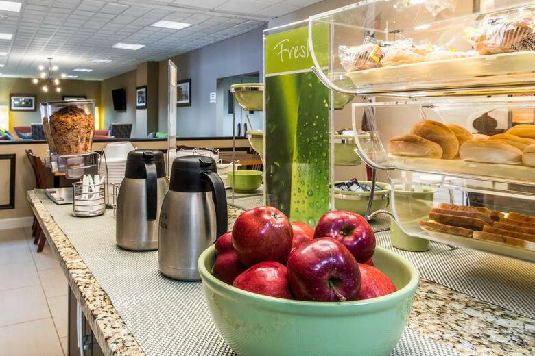 Clarion Hotel New Kensington