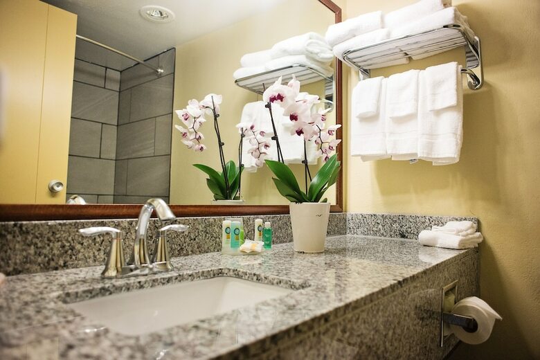 Clarion Hotel New Kensington