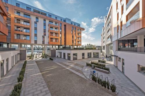 Riverside Apartments-apartinfo