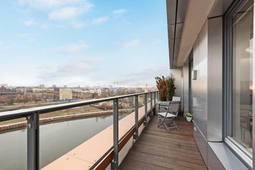 Riverside Apartments-apartinfo