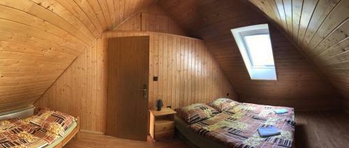 Hostal Chalupa Podles�