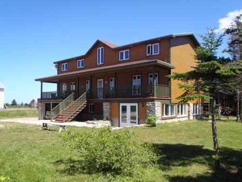 G�te La Maison Chez J.p. Bed And Breakfast