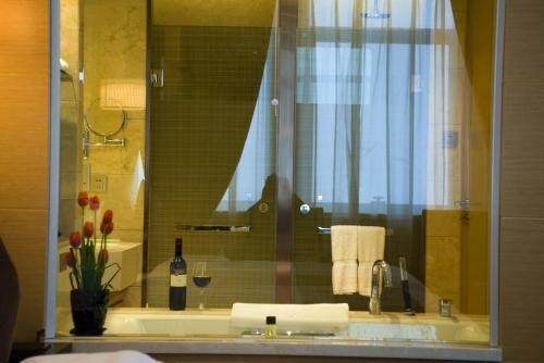 Yangzhong Firth Jinling Grand Hotel