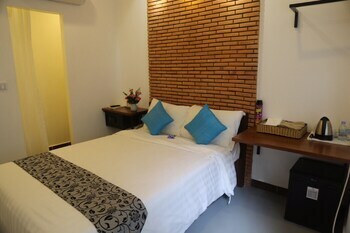 The Blue Corner Boutique Hotel