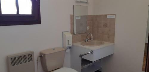 Hotel Logis Auberge De La Mandrie