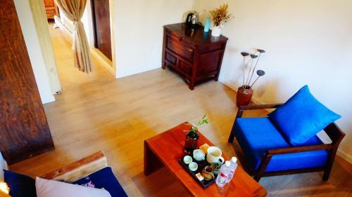 Hostal Shaxi Miss May Hotel