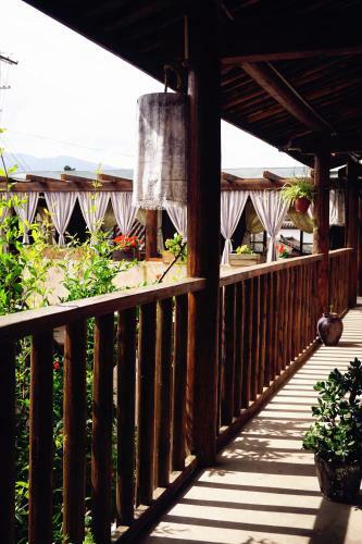 Hostal Shaxi Miss May Hotel