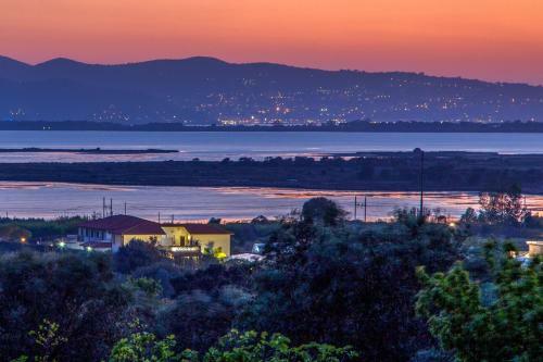 Tris Hotel