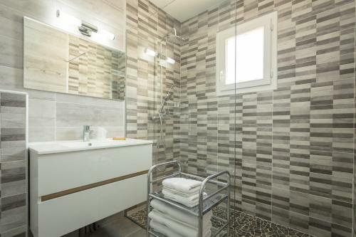 Hotel H�tel Le Saint-geni�s
