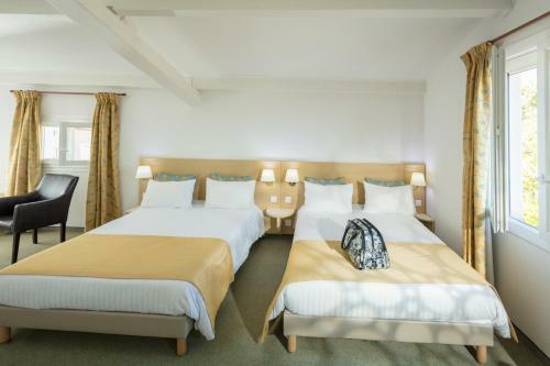 Hotel H�tel Le Saint-geni�s