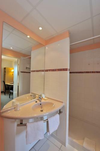 Hotel H�tel Le Saint-geni�s