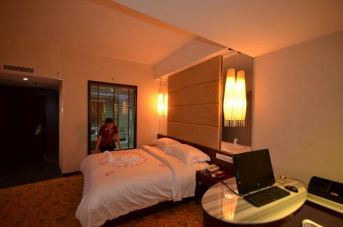 Huangma Holiday Hotel