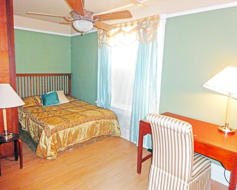 Albergue La Room Rental