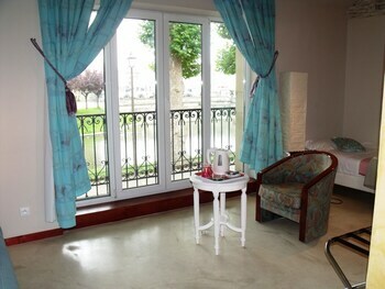 Hotel H�tel Les Pages