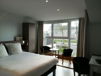 Hotel H�tel Les Pages