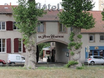 Hotel H�tel Les Pages