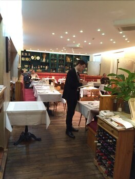 Hotel H�tel Les Pages