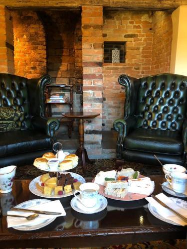 The Country Cottage Hotel