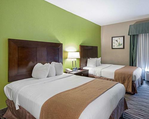Hotel Quality Suites Sulphur