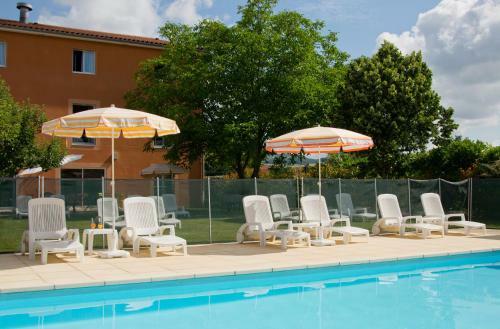 Hotel Logis Le Pariou - Le Jardin