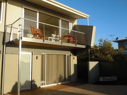 Hostal Elandra Holiday Home