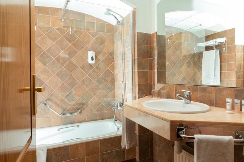 Hotel Termes Montbri�