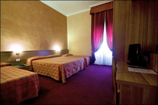 Hotel Morpheus Rooms
