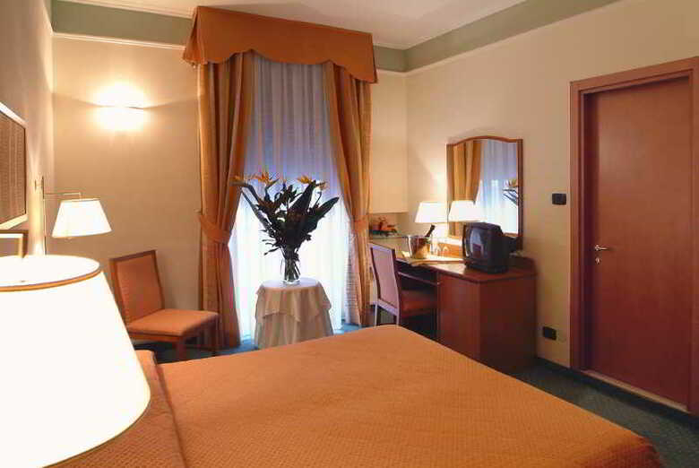 Hotel Italia