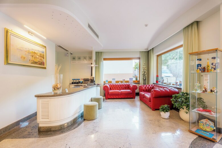 Comfort Hotel Gardenia Sorrento Coast