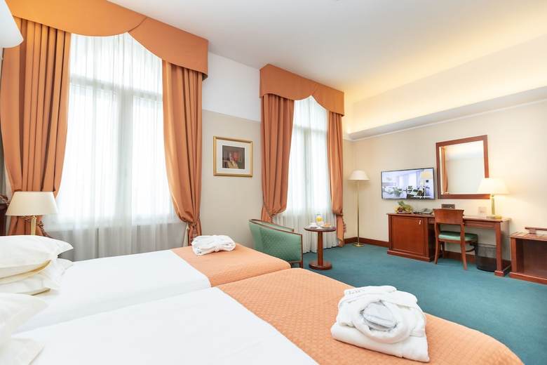 Hotel Palace