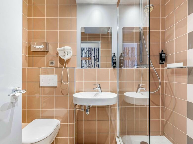 Hotel Ibis Styles Annecy Gare Centre (formerly Mandallaz)