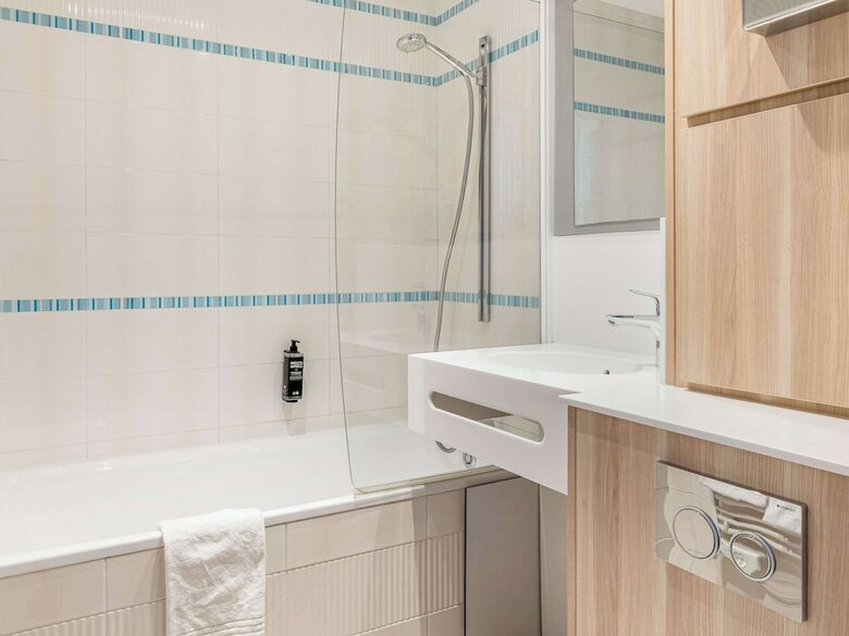 Hotel Ibis Styles Annecy Gare Centre (formerly Mandallaz)