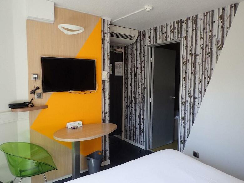 Hotel Ibis Styles Annecy Gare Centre (formerly Mandallaz)